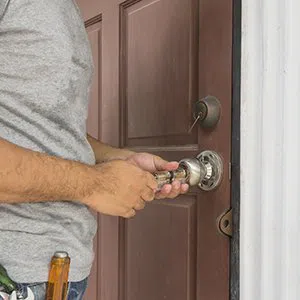 Central Locksmith Store Detroit, MI 313-915-3330 - locks-replace-01